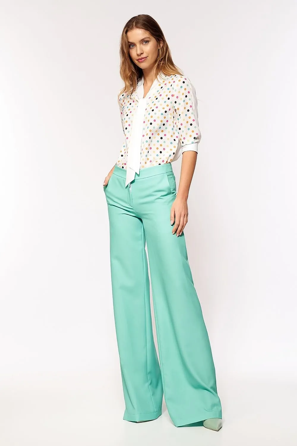 Chic Pink Palazzo Trousers with a Modern Twist