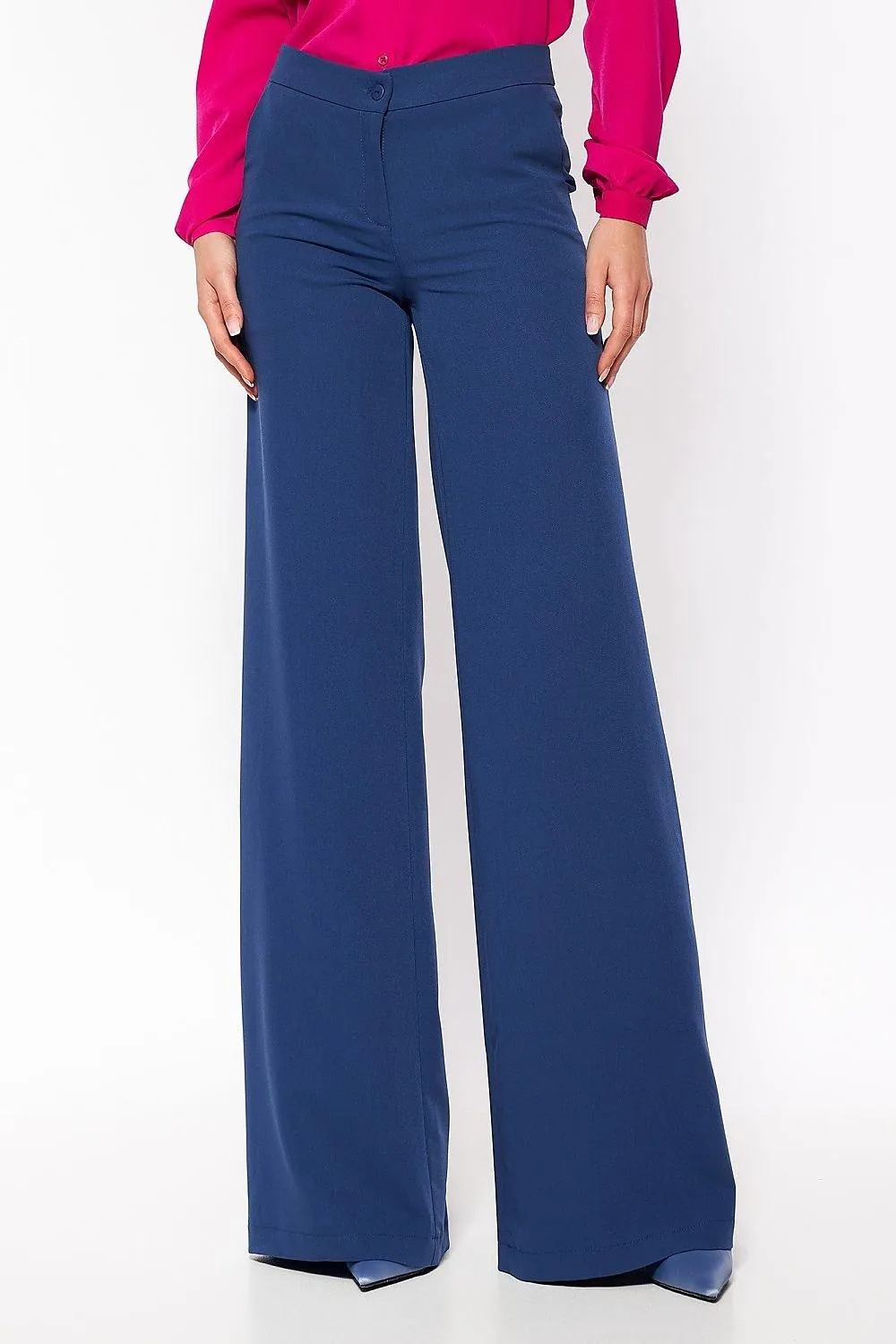 Chic Pink Palazzo Trousers with a Modern Twist