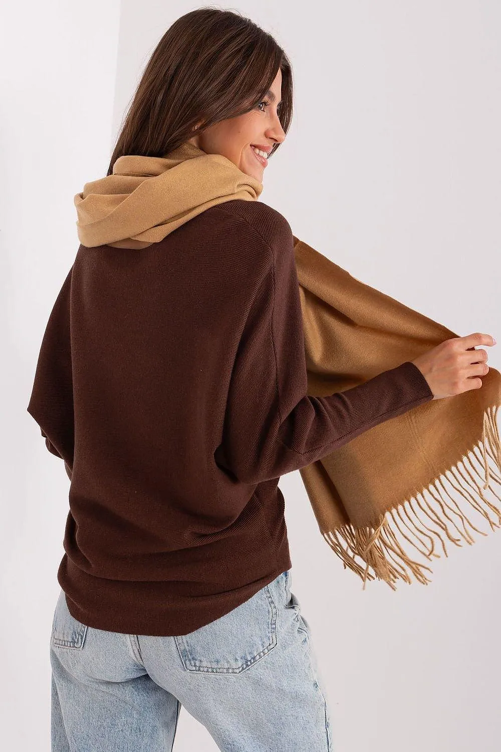 Chic Winter Wrap with Tassel Accents - Luxurious 100% Polyester, 196 cm Long