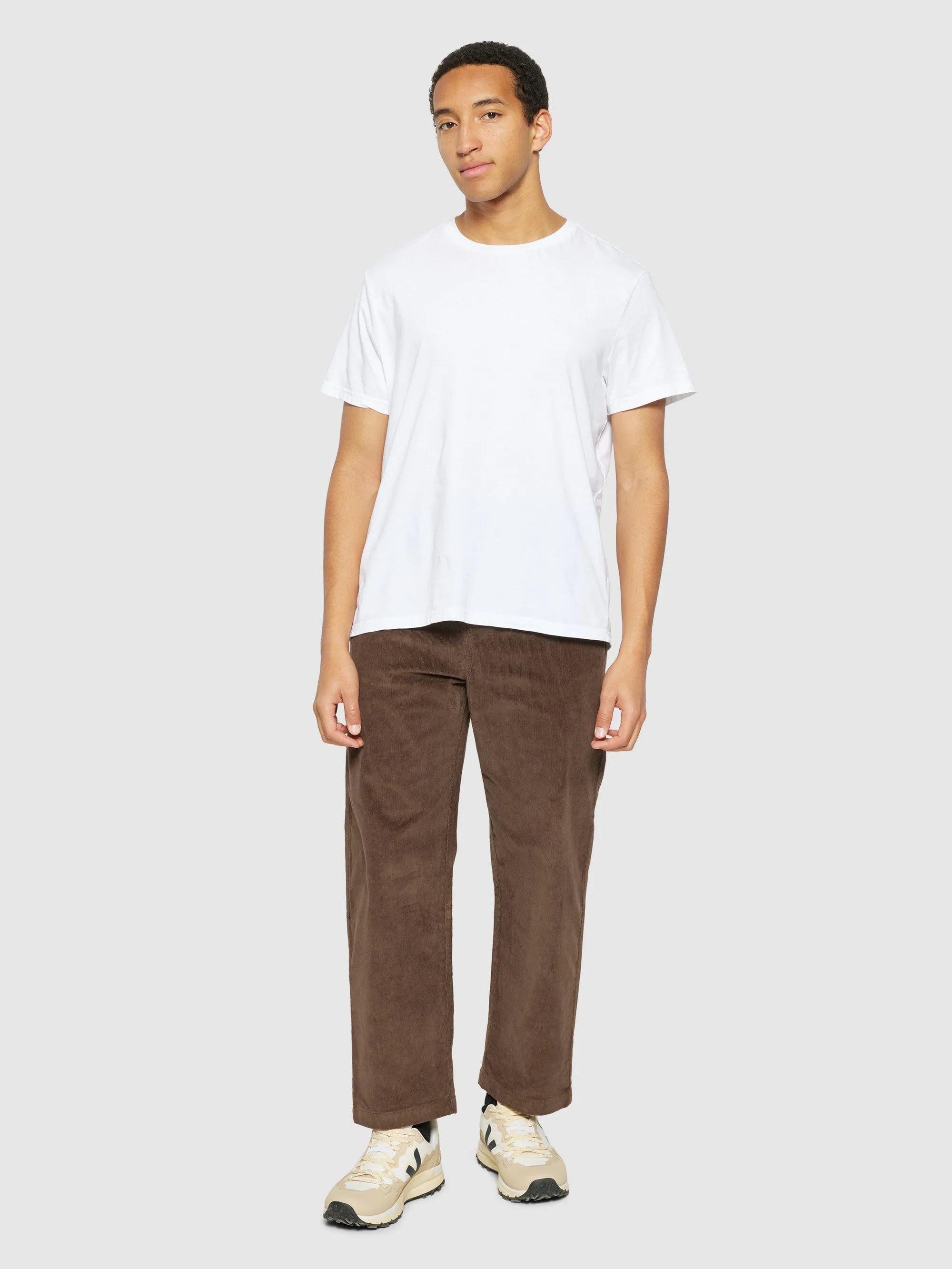 FLINT wide corduroy chino pants - Demitasse (brown)