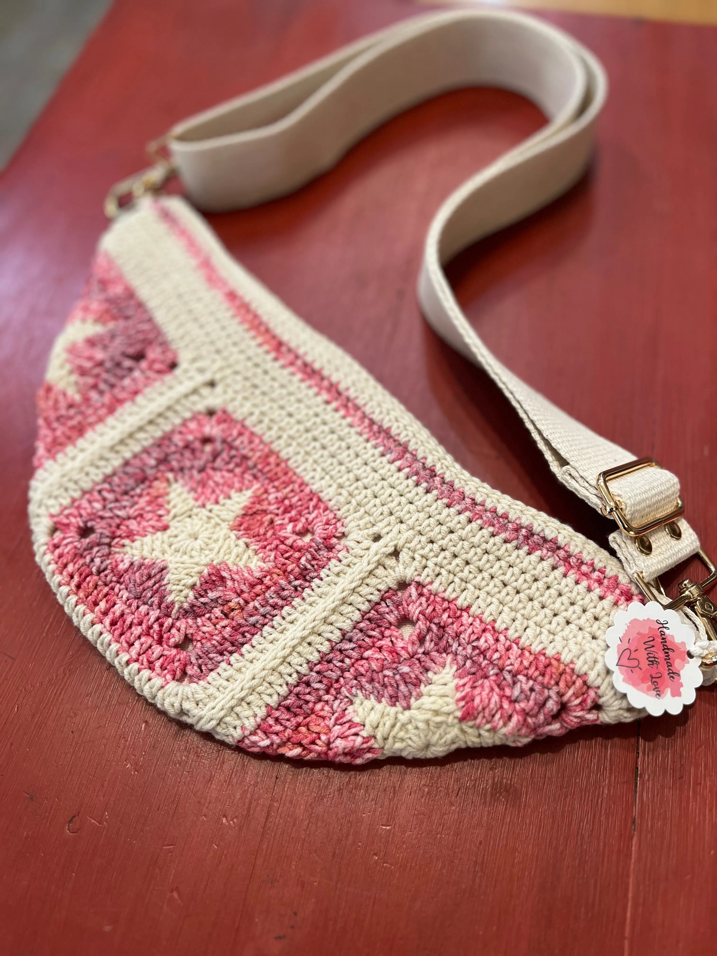 Hand Crochet Crossbody Adjustable Bag Pink Star