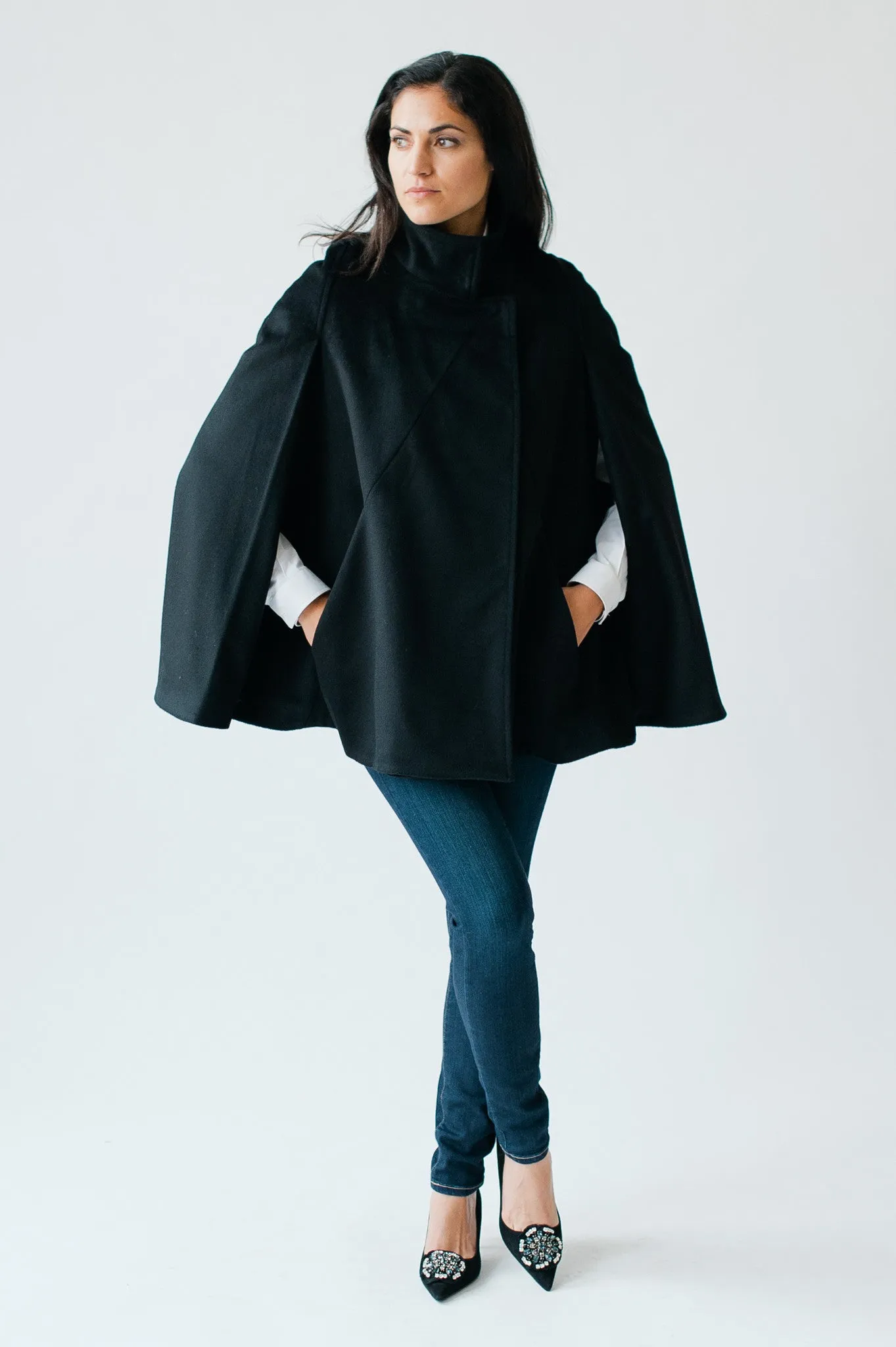 High Street Swing Cape - Black