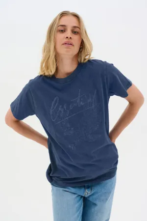 My Essential Wardrobe Hanne Print Tee in Dark Blue