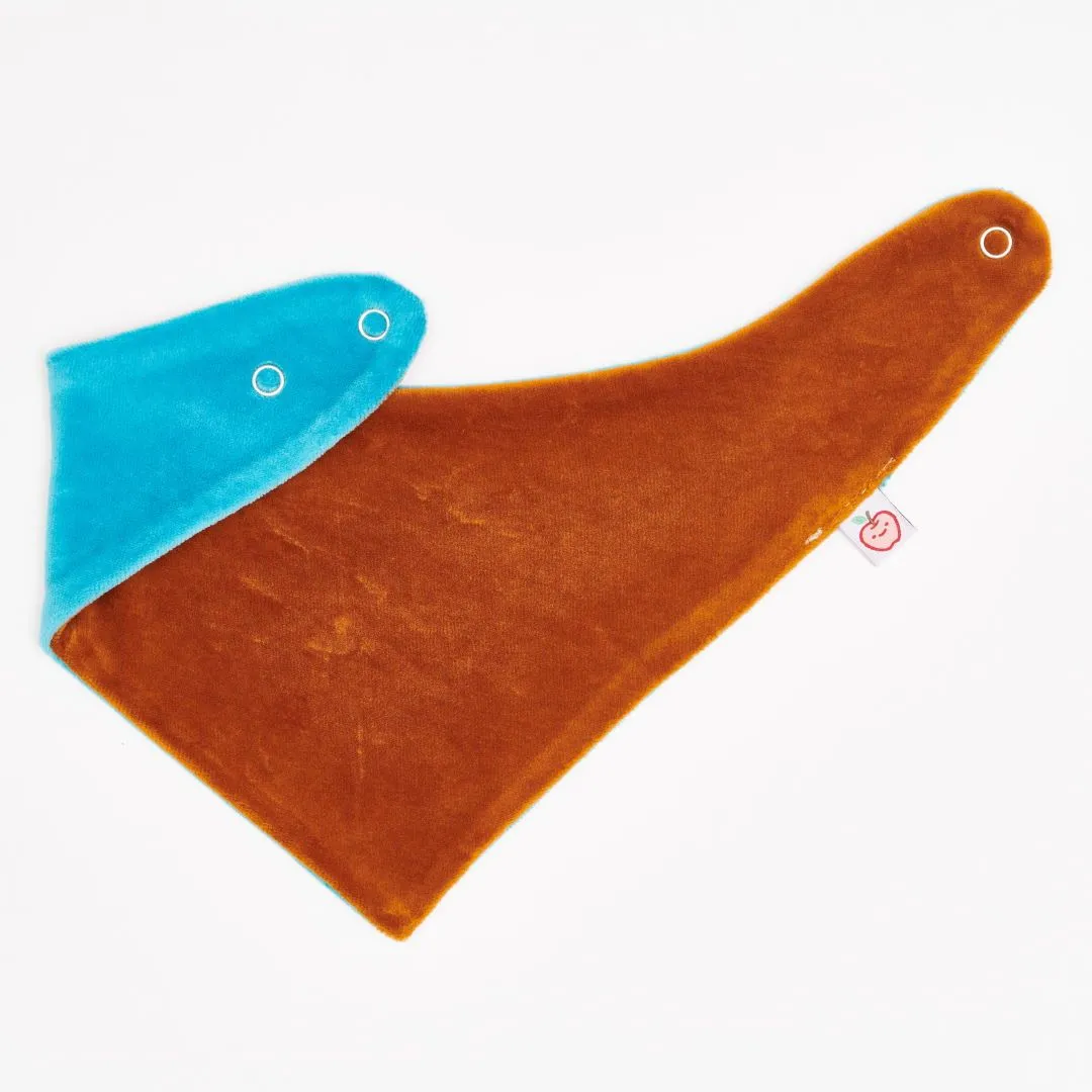 Organic dribble bib "Nicki Caramel | Nicki Pagoda Blue" - 100% organic cotton