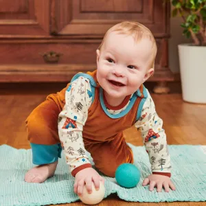 Organic longsleeve baby top "Adventure Camp" - 95% organic cotton, 5% elasthane