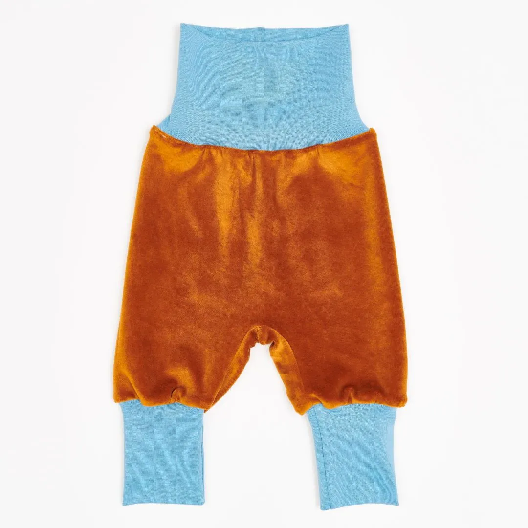 Organic reversible rib pants "Baby Elephant | Nicki Caramel" - 98% organic cotton, 2% elasthane