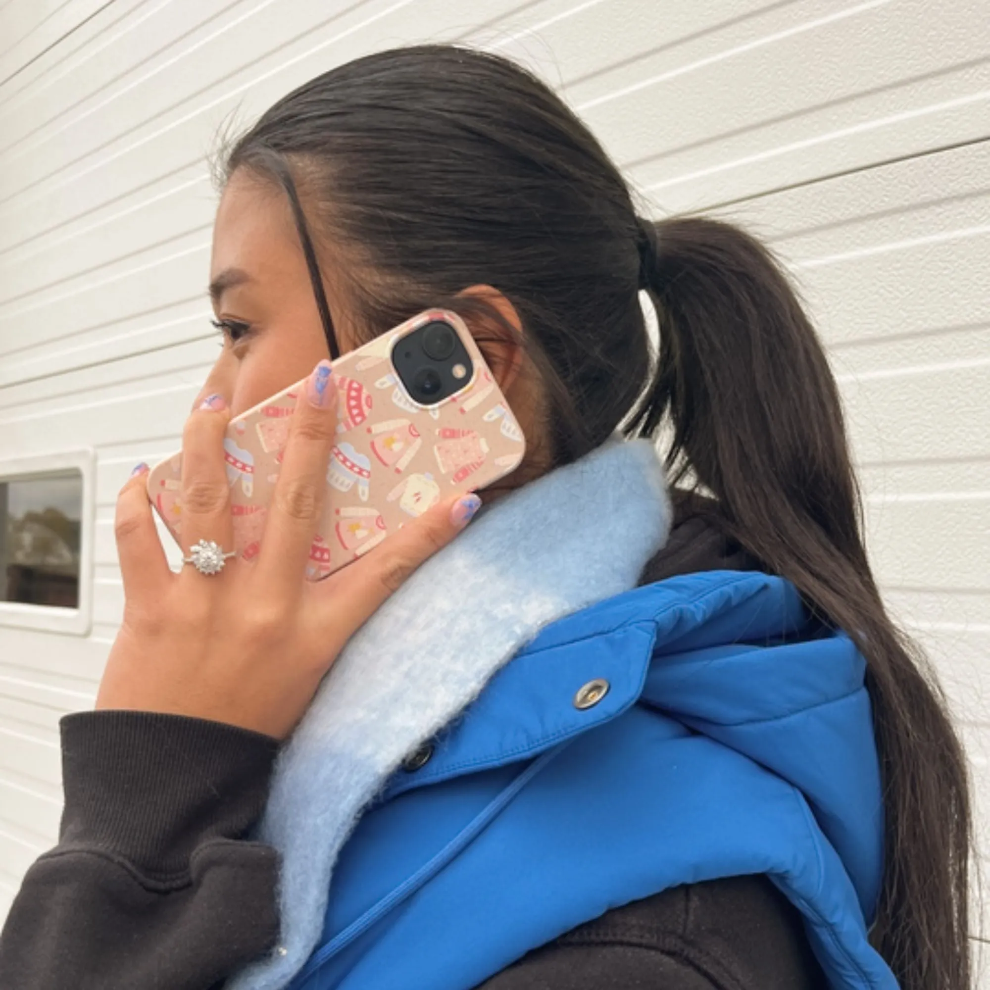 Seashell Sweater Weather iPhone 6/6s/7/8/SE Case