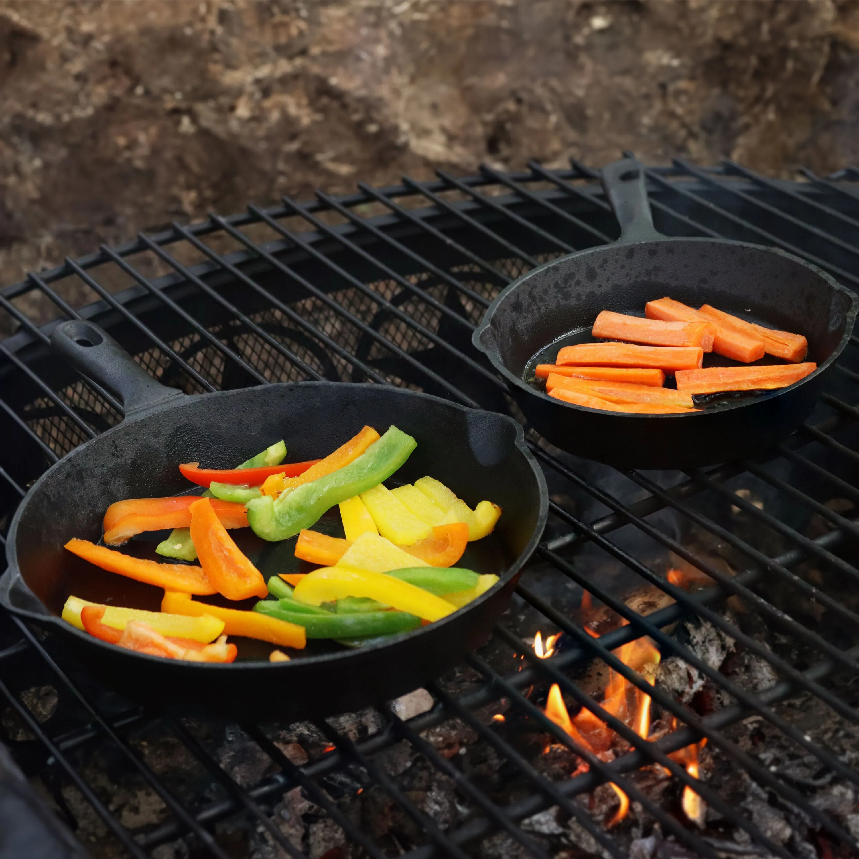 Sunnydaze Pre-Seasoned 3-Piece Cast Iron Skillet Fry Pan Set