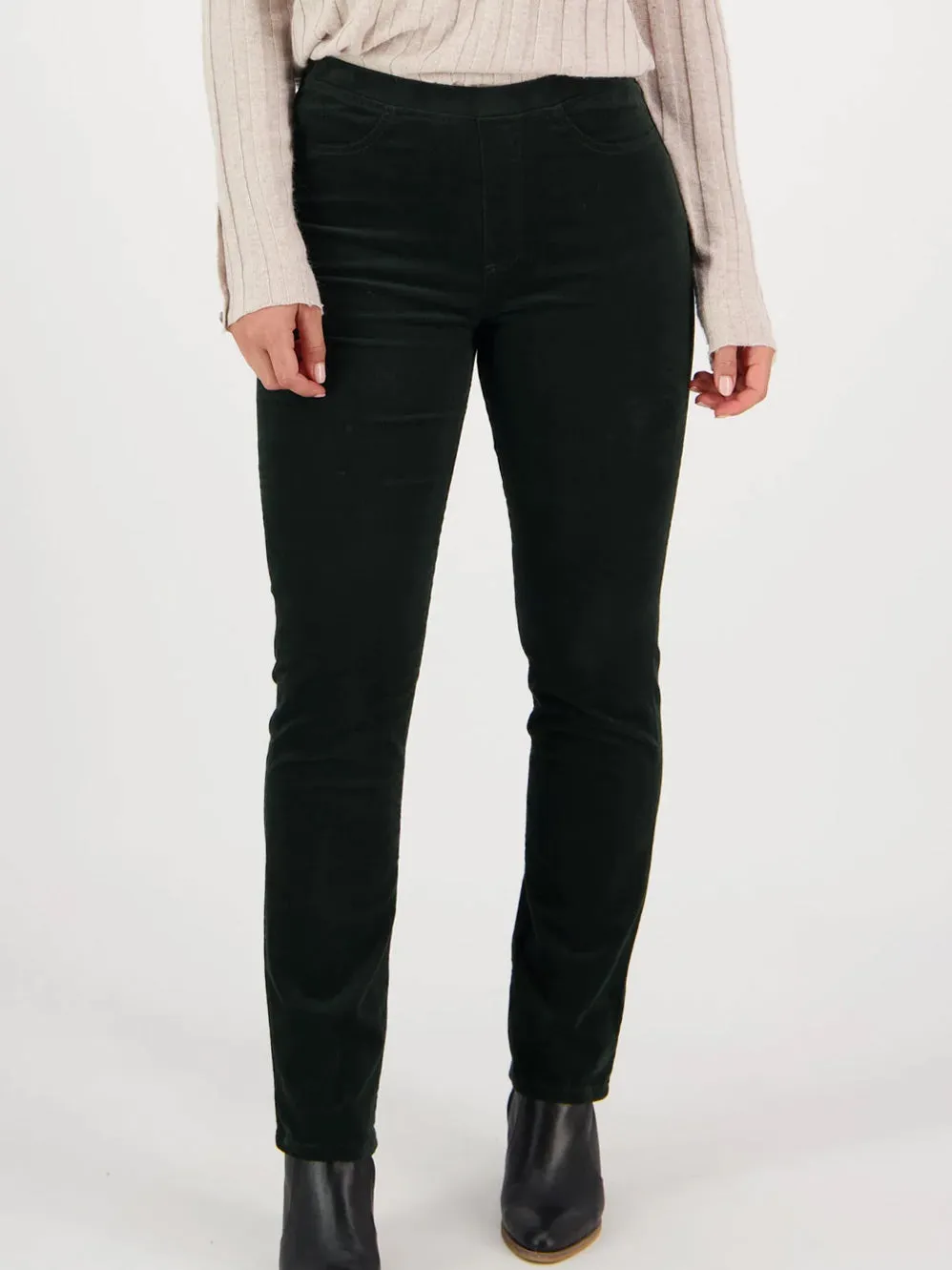 VASSALLI SLIM LEG CORD PULL ON PANT