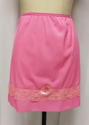 *VINTAGE '50s BERTHA'S LADIES UNDERWEAR LACE & SATIN EMBROIDERED APPLIQUE HALF SLIP IN PINK PEONY