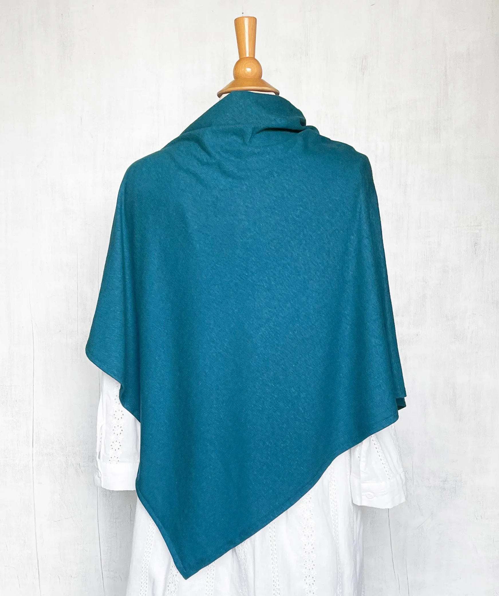 Women's Hemp / Organic Cotton Lightweight Poncho with Falling Feathers - Peacock Blue