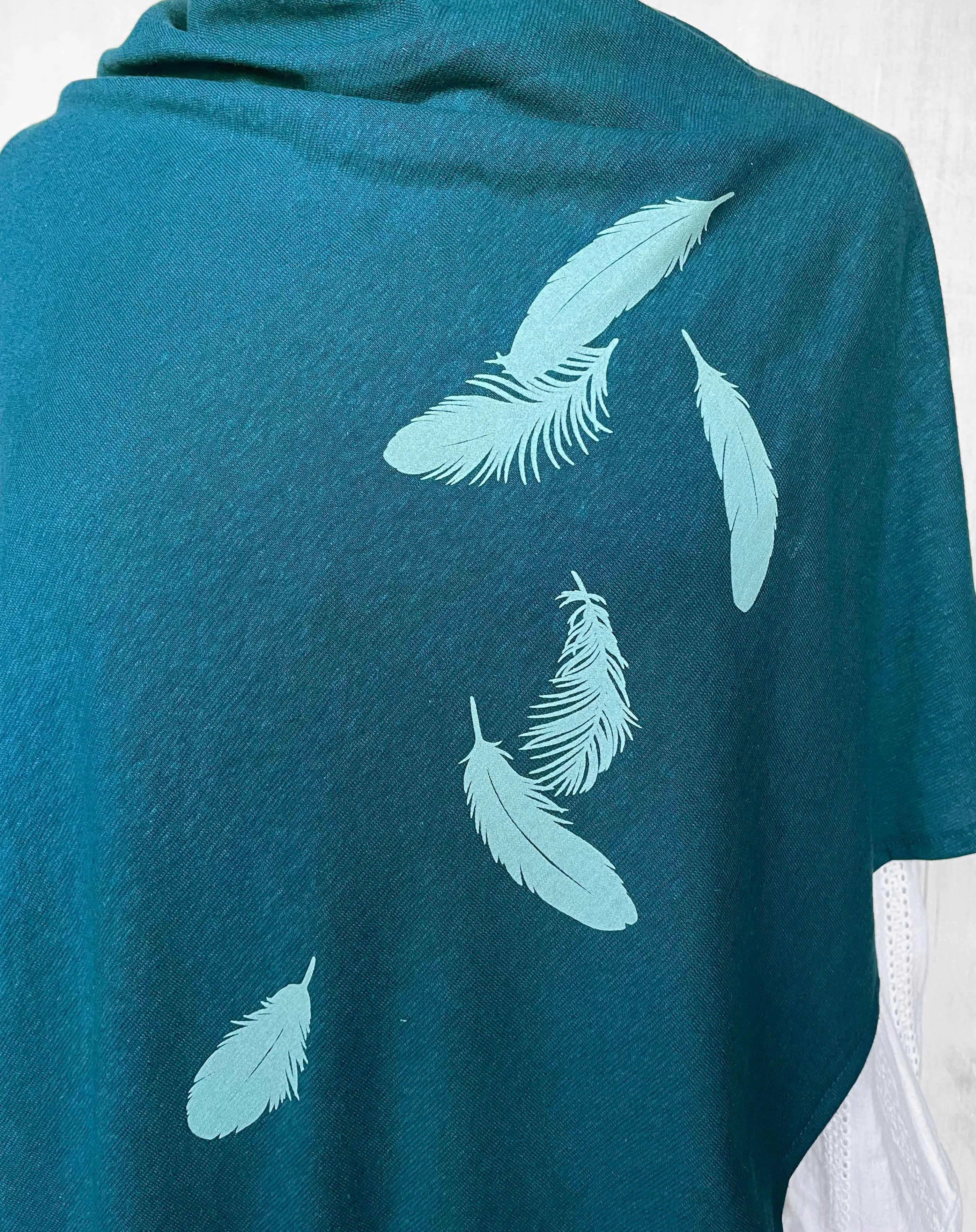 Women's Hemp / Organic Cotton Lightweight Poncho with Falling Feathers - Peacock Blue